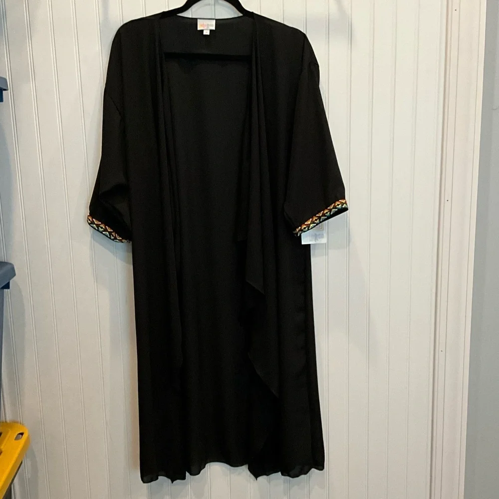 ❄️ LuLaRoe | Shirley Black Kimono Cardigan with Embroidered Trim Medium